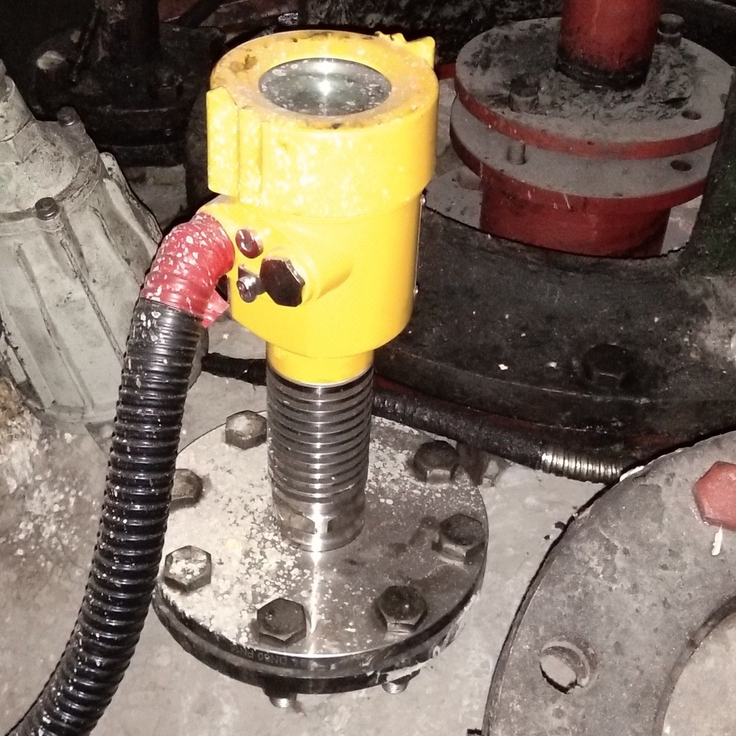 导波雷达物位计安装方法